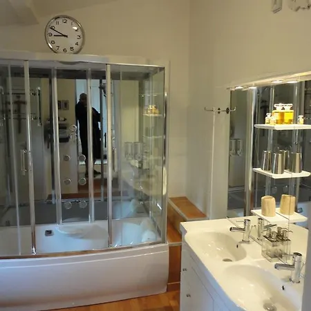 Gasthof Manoir Le Louis Xxi 4*