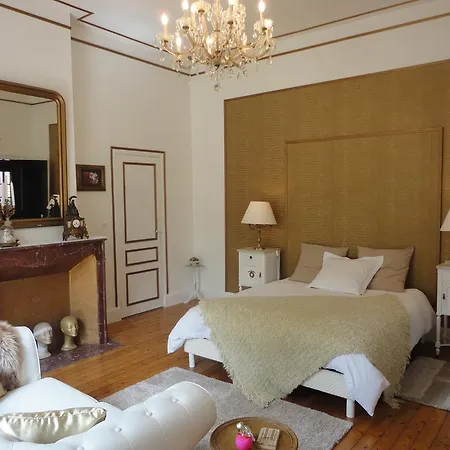 בית הארחה Manoir Le Louis Xxi Masnieres