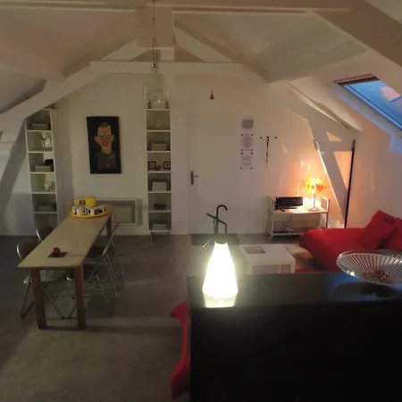 בית הארחה Manoir Le Louis Xxi 4*