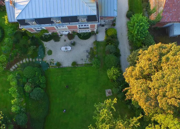 Konukevi Manoir Le Louis Xxi